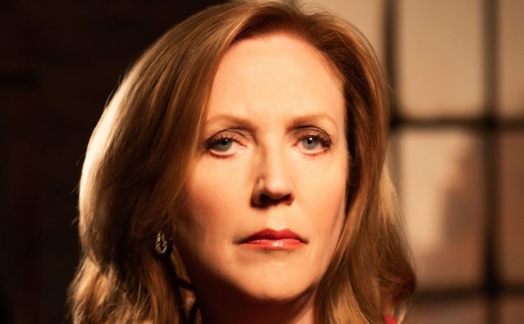 Why is Jenny Campbell leaving Dragons' Den? How did she make her money?