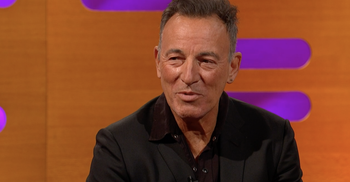 Bruce Springsteen "meets" Elvis Presley: Recounts the story on The Graham Norton Show!