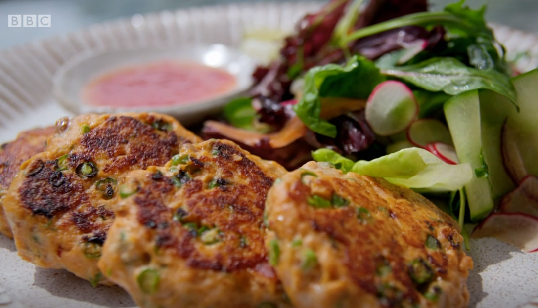 Tom Kerridge's glorious fish cakes recipe - Lose Weight and Get Fit episode 2