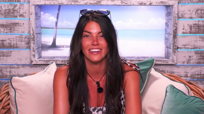 Rebecca Gormley stuns with no makeup look - Love Island 2020 star goes all natural!