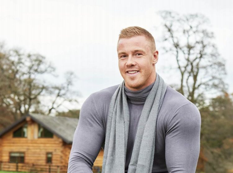 Meet Tom Maude from The Cabins on IG: Gym selfies to job of the ITV star!