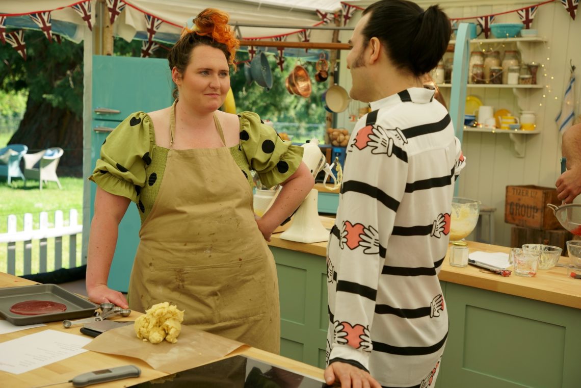 How to buy Noel Fielding's iconic heart hands shirt on Bake Off