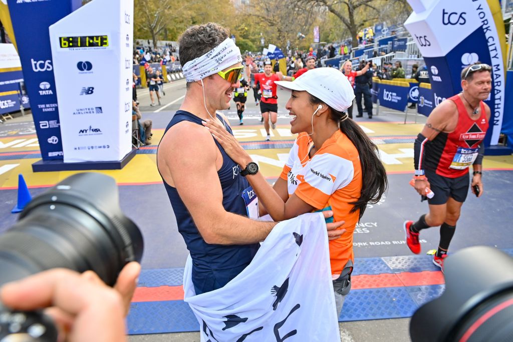 Tayshia Adams and Zac are complete couple goals at NYC Marathon