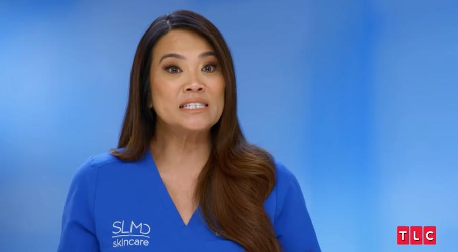 Dr Pimple Popper is back in 2022 popping 'corn kernels' on patients' heads