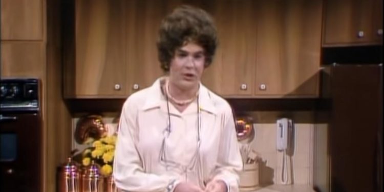 Dan Akroyd cooked up a hilarious skit as Julia Child on SNL