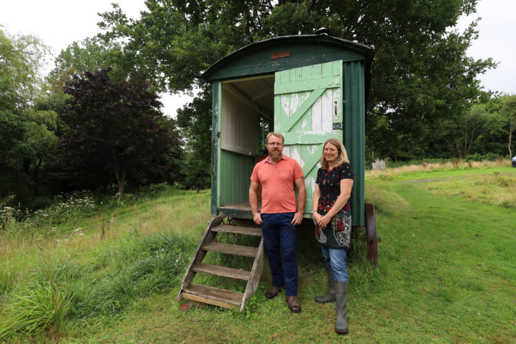 How Simon transformed Liam and Hannah's £5 hut on My Unique B&B
