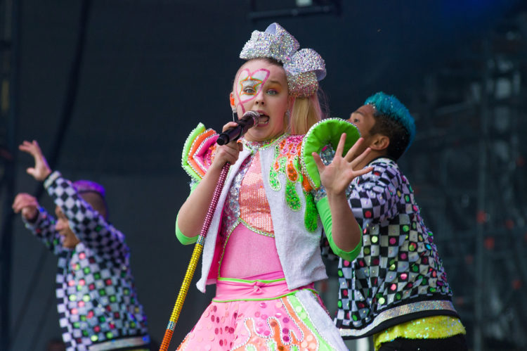 JoJo Siwa's relationship with Nickelodeon examined after Kids Choice Awards snub