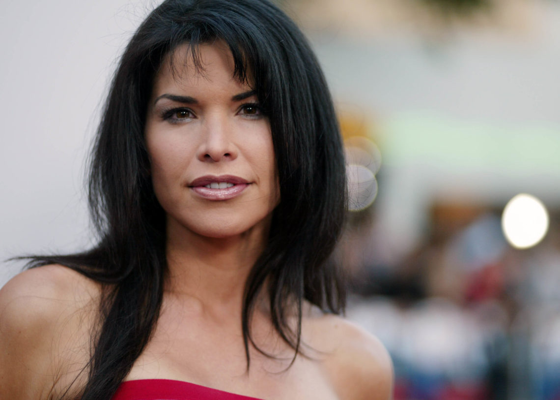 Younger pics of Lauren Sanchez show she was just as Foxy before fame