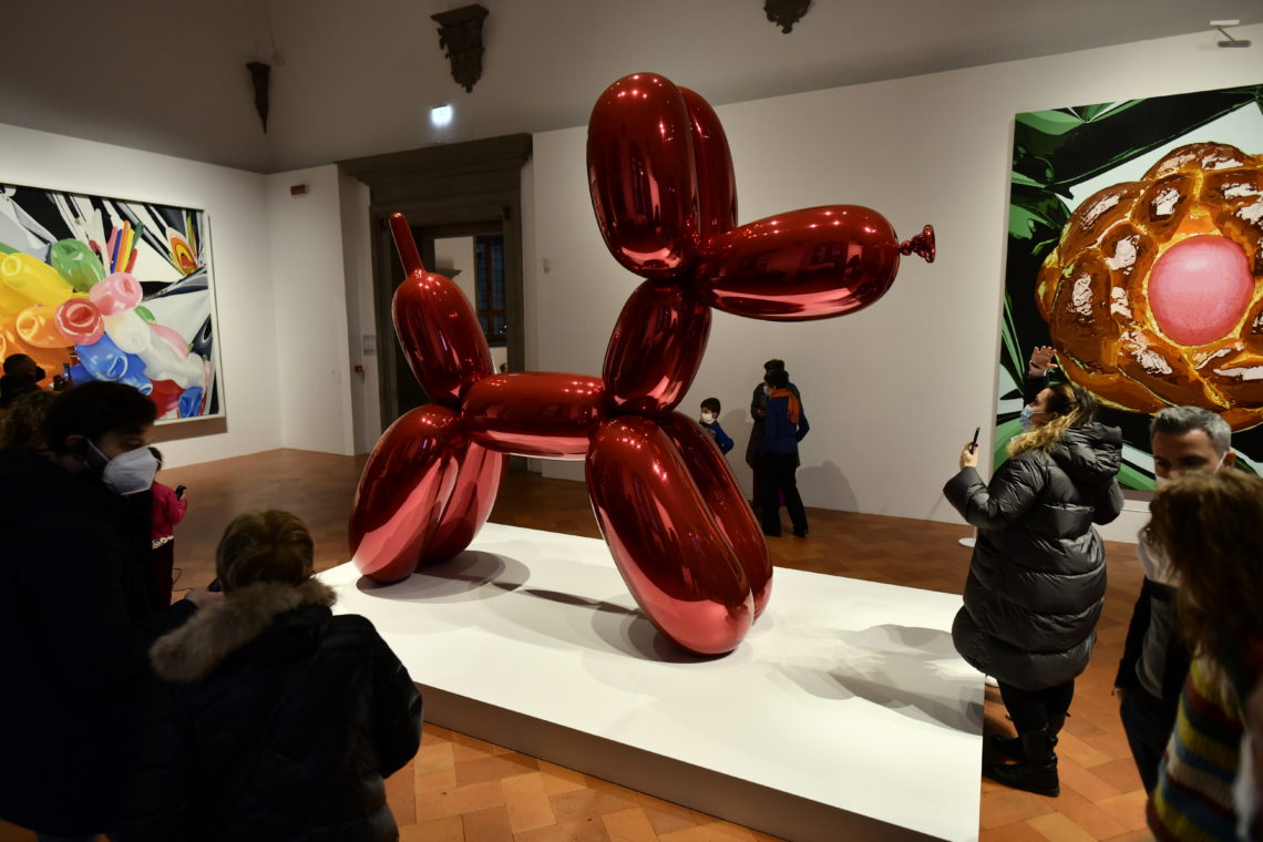 Someone call Kris Jenner - her favourite artist Jeff Koons has a new sculpture on the market