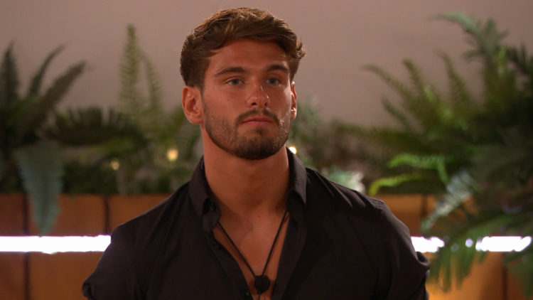 Love Island's Jacques O'Neill leaves show in sudden exit leaving fans stumped