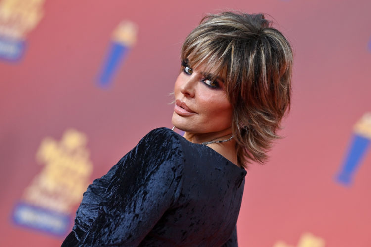 Lisa Rinna ditches famous bob in hair makeover and looks to be 'aging in reverse'