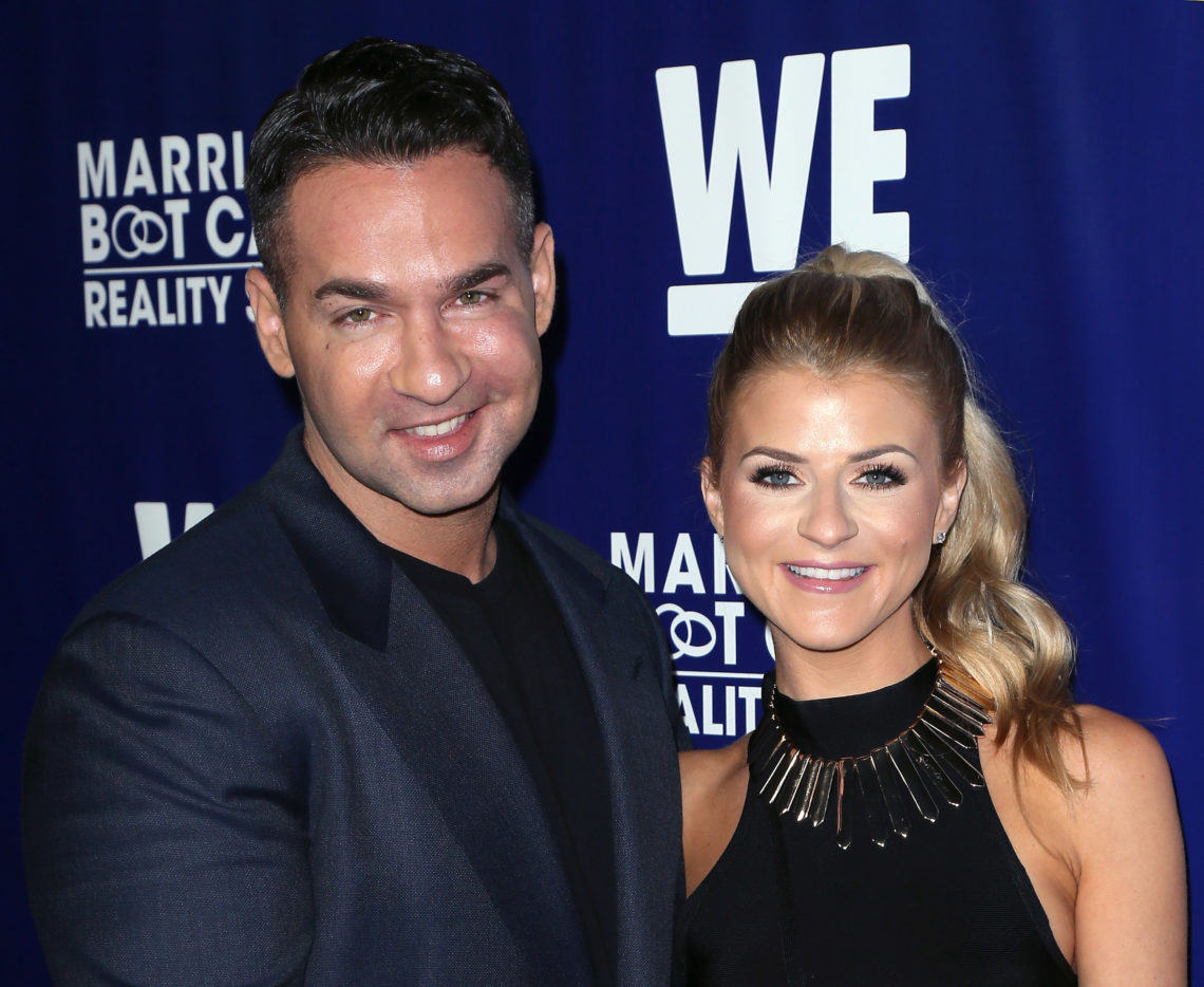 How old is Mike The Situation's wife Lauren as they expect a second child?