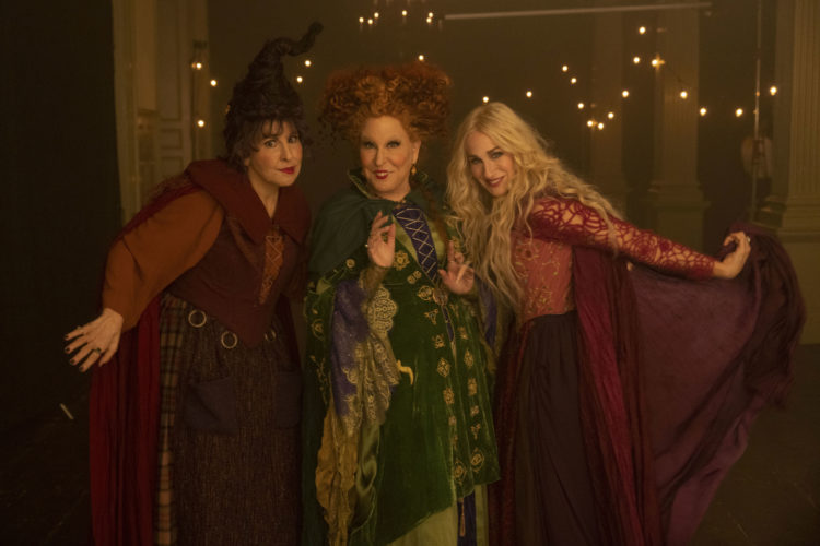 Ginger Minj makes surprise Hocus Pocus 2 cameo with Drag Race sisters