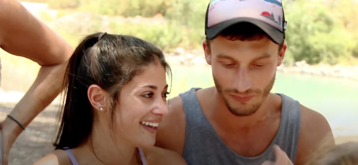 90 Day Fiancé's Alex and Loren are still together - fans think it's his dance moves