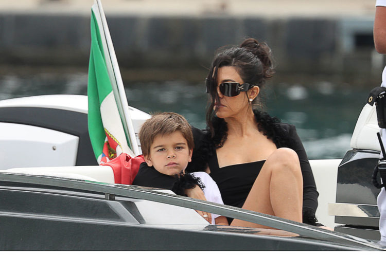 Reign and Mason Disick breaking rules - Iconic middle finger to Kardashian secrets