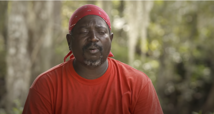 Get to know Porkchop and his cousin on Swamp People