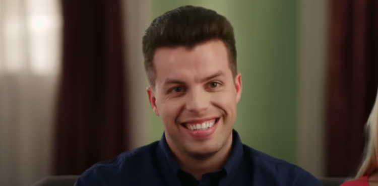 How tall is Jovi from 90 Day Fiancé?