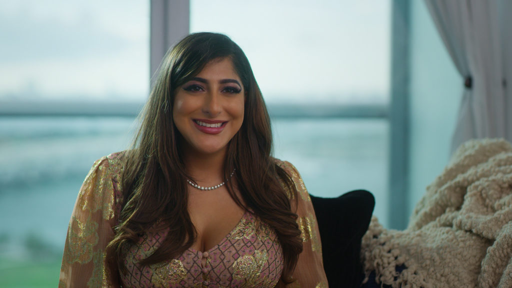 Indian Matchmaking's Arti Lalwani smiling in S3 EP5