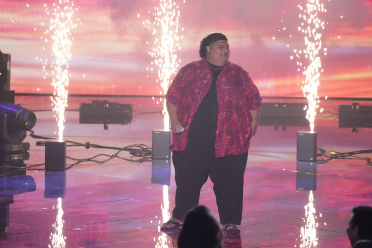 American Idol's Iam Tongi dedicates success to his dad after what happened to him