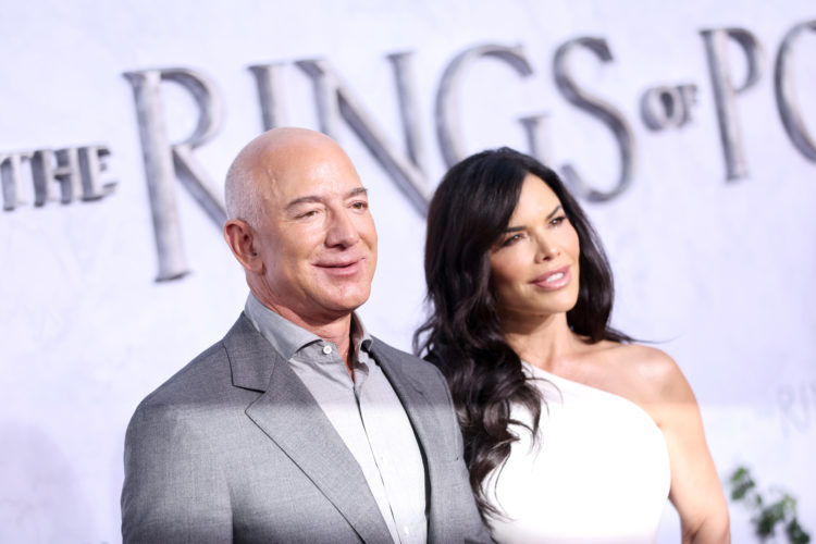 Jeff Bezos' fiancée rubbed shoulders with superheroes before falling for billionaire