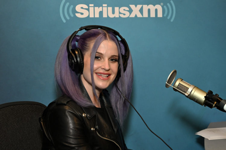 Kelly Osbourne thanked trolls for plastic surgery 'compliment' in cheeky clapback