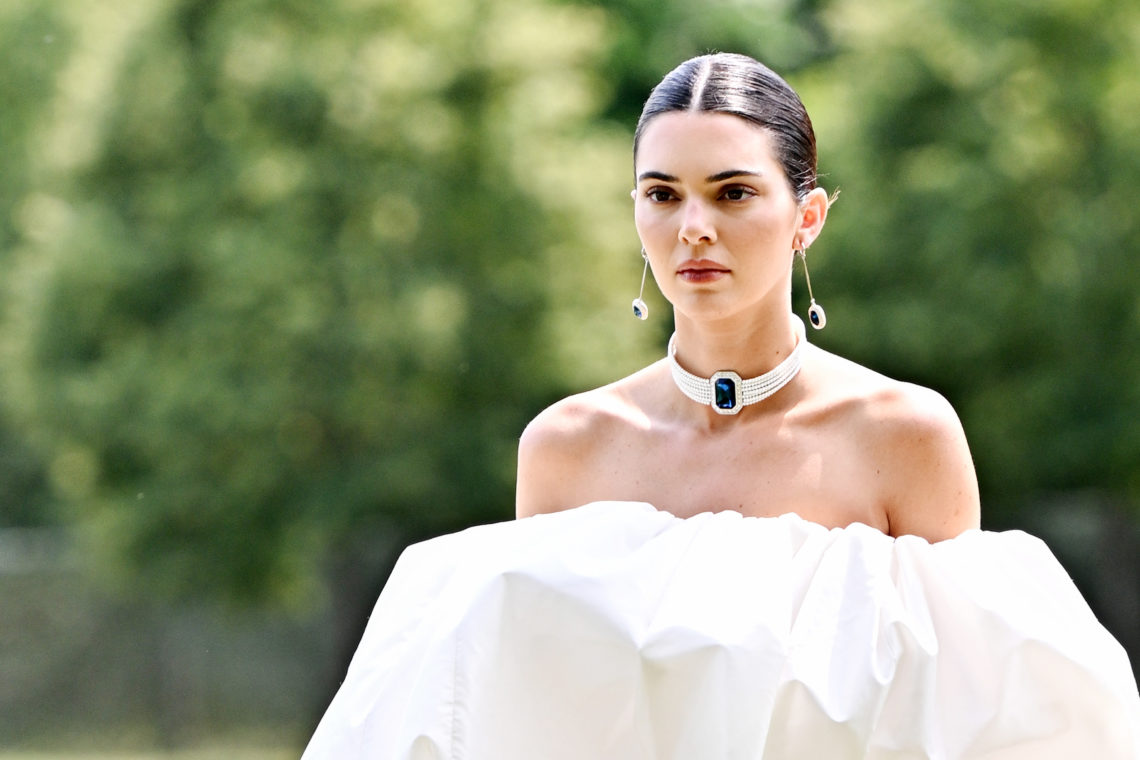 Kendall Jenner's shirtless Harper's Bazaar magazine cover slays with ...