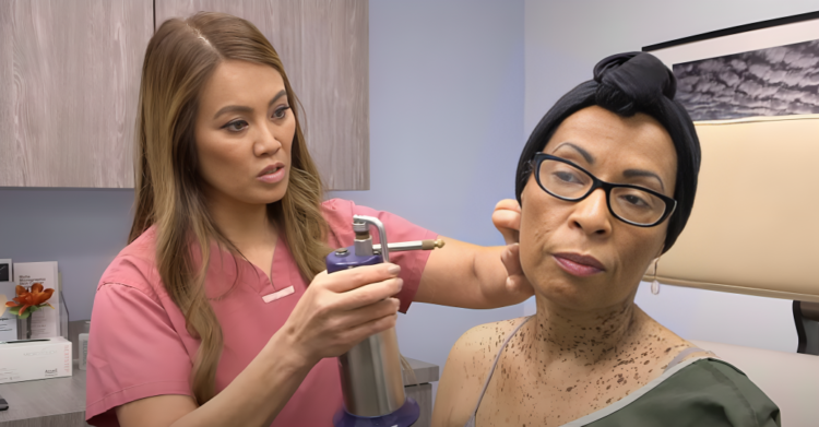 Dr Pimple Popper removes 300 keratoses from patient's neck in 'agonizing' procedure